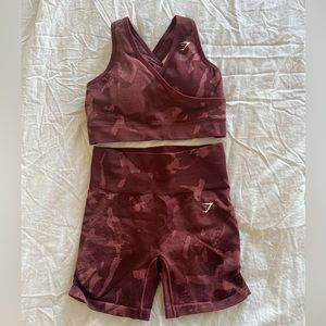 GYMSHARK adapt camo seamless SET bra and shorts size small in both